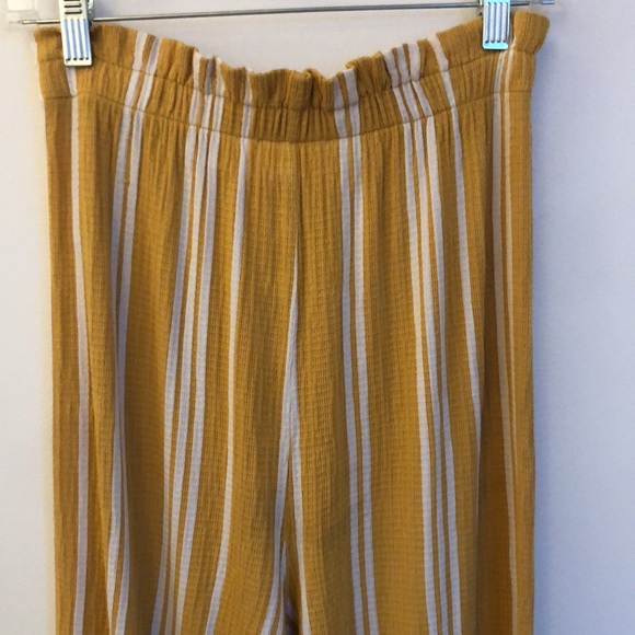 Flowy Beach Pants 🏖️ - Picture 5 of 11